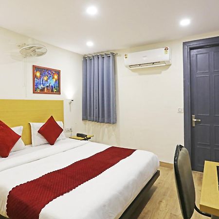 Hotel Twamev Residency Uttam Nagar Couple Friendly 德里 外观 照片