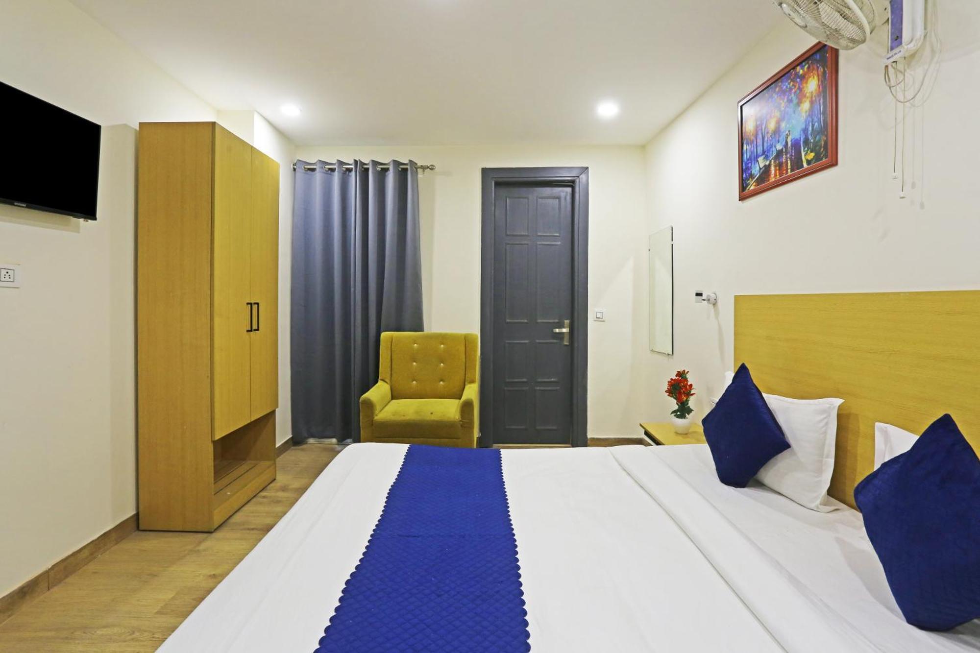 Hotel Twamev Residency Uttam Nagar Couple Friendly 德里 外观 照片