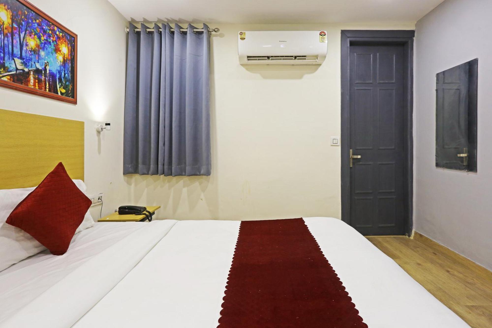 Hotel Twamev Residency Uttam Nagar Couple Friendly 德里 外观 照片