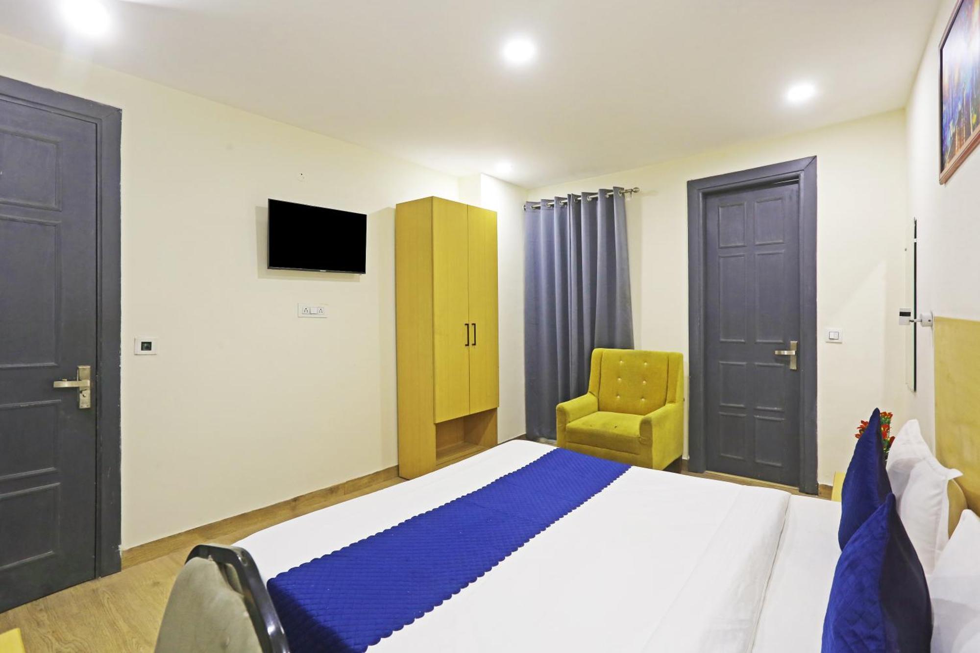 Hotel Twamev Residency Uttam Nagar Couple Friendly 德里 外观 照片