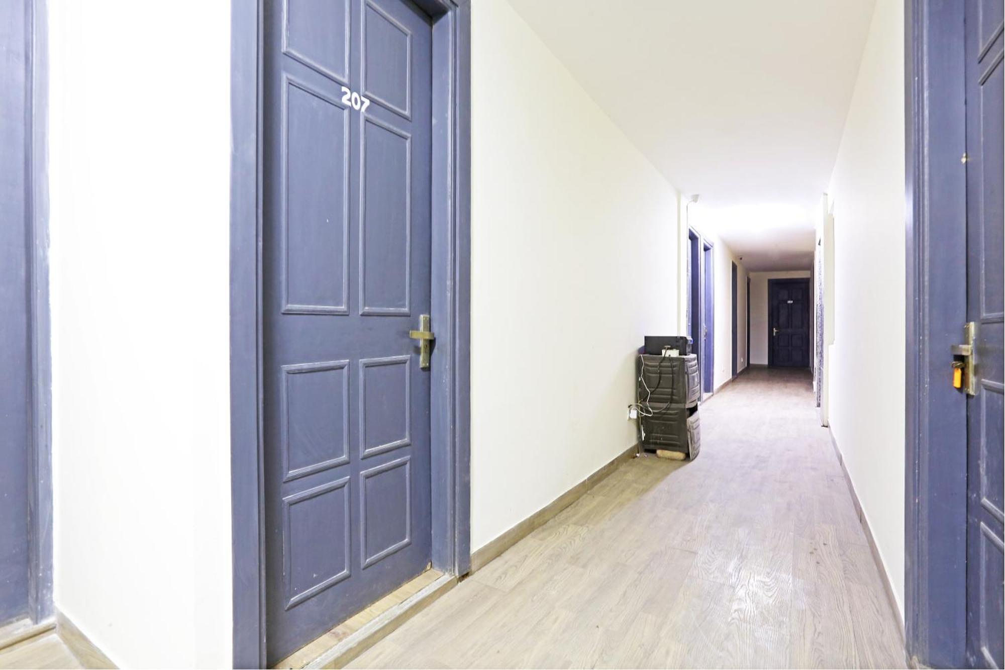 Hotel Twamev Residency Uttam Nagar Couple Friendly 德里 外观 照片