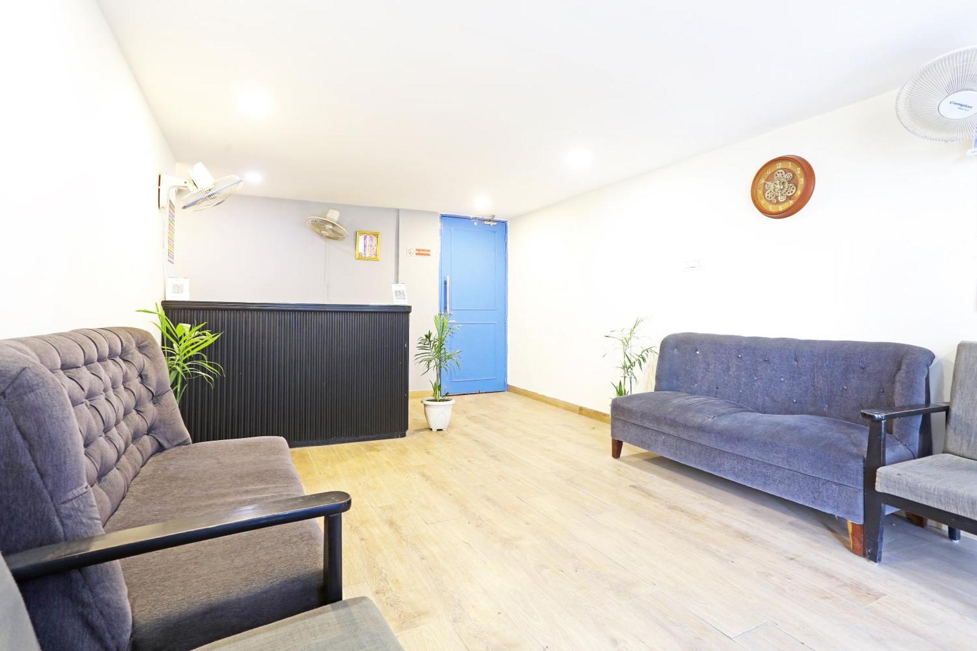 Hotel Twamev Residency Uttam Nagar Couple Friendly 德里 外观 照片