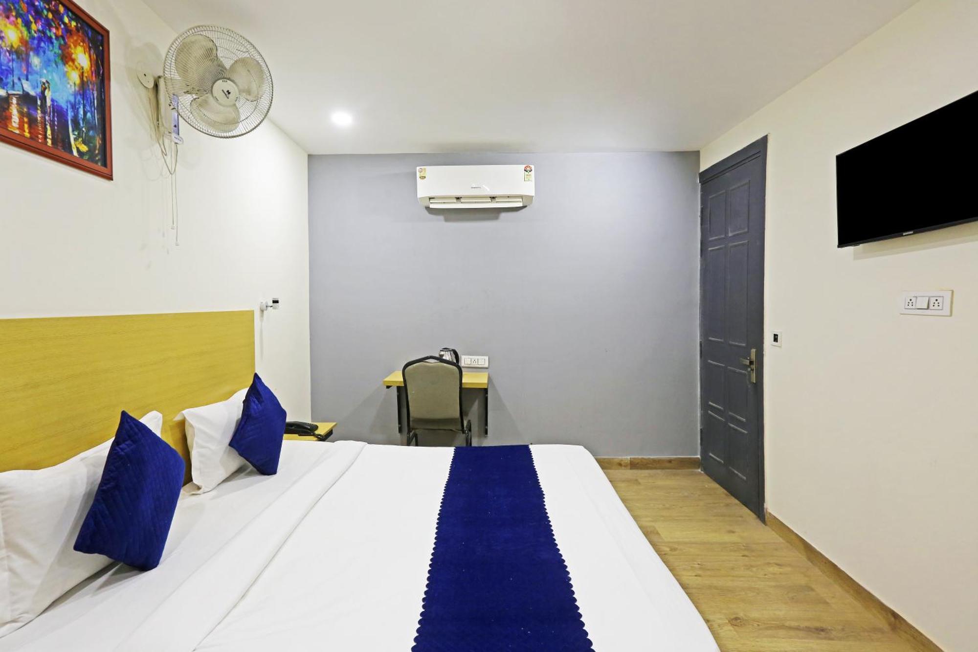 Hotel Twamev Residency Uttam Nagar Couple Friendly 德里 外观 照片