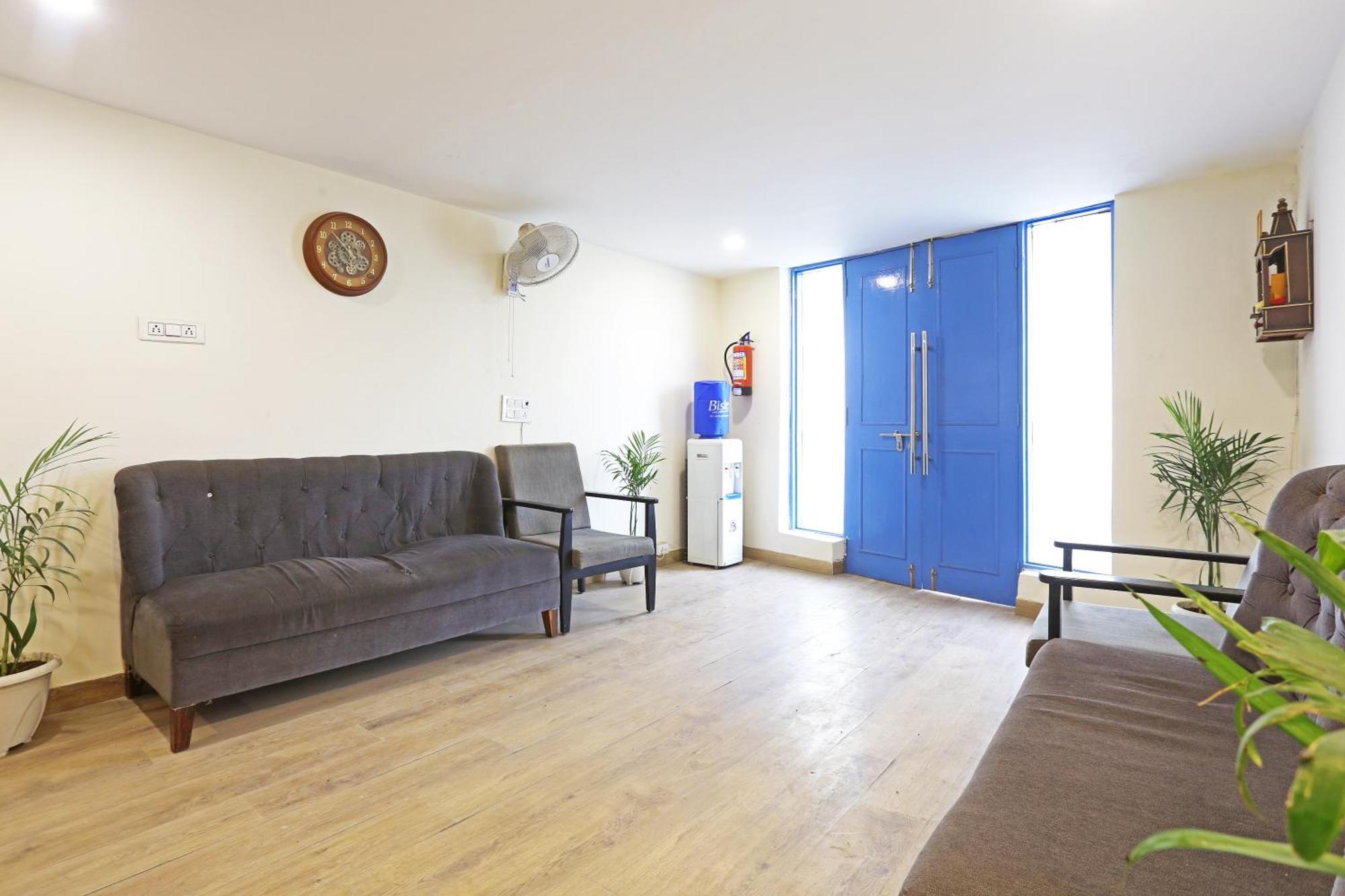 Hotel Twamev Residency Uttam Nagar Couple Friendly 德里 外观 照片